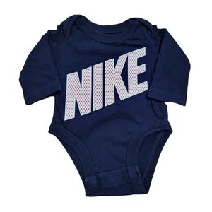 Nike NewBorn long sleeve onsie